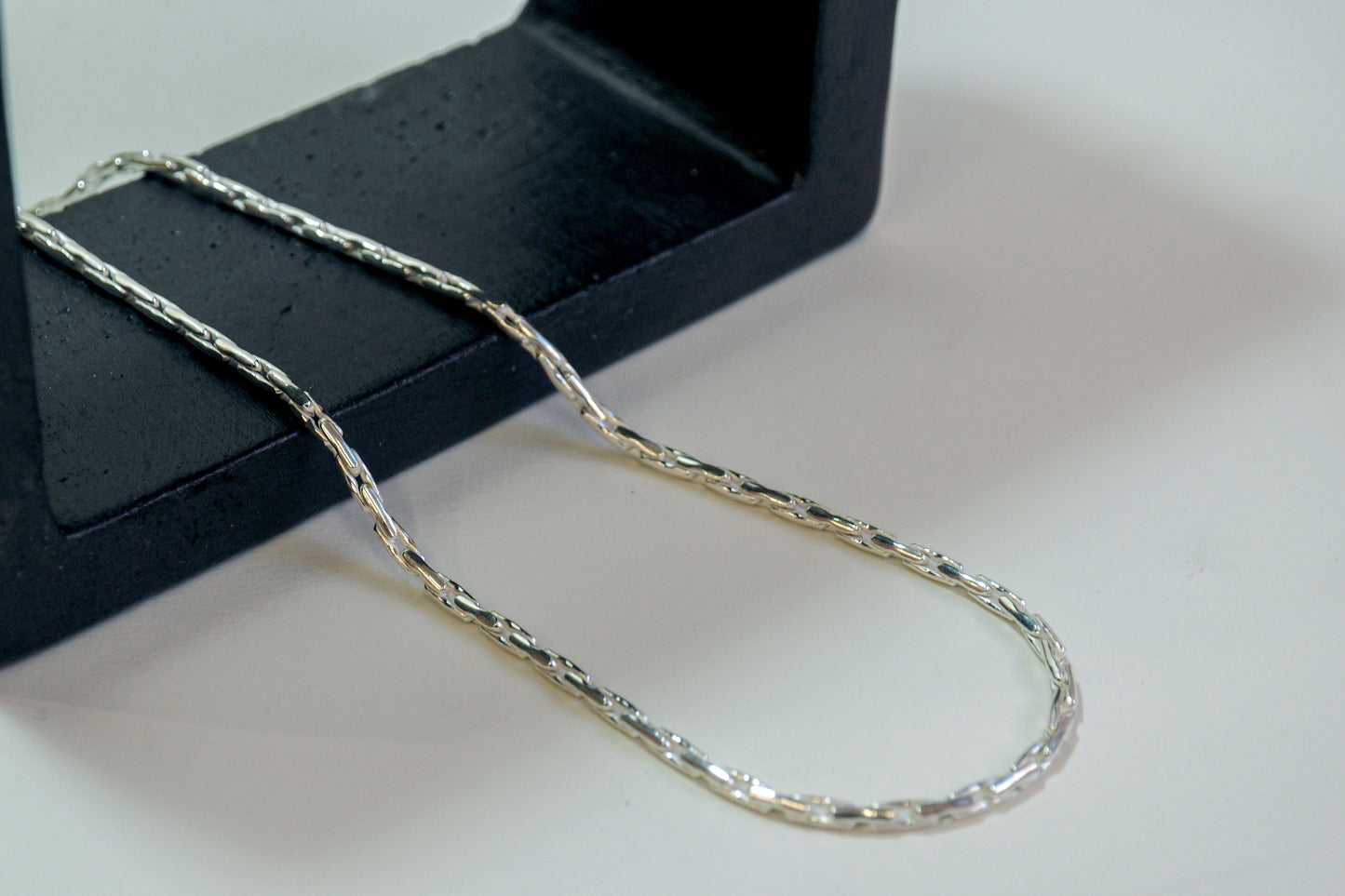 Mila | Solid Round Chain Necklace