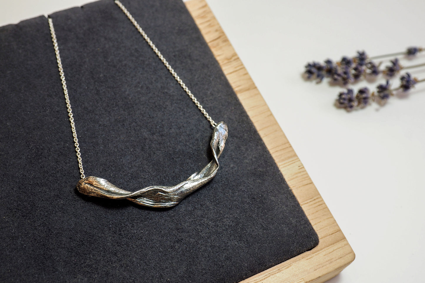 Ethereal Grace | Necklace
