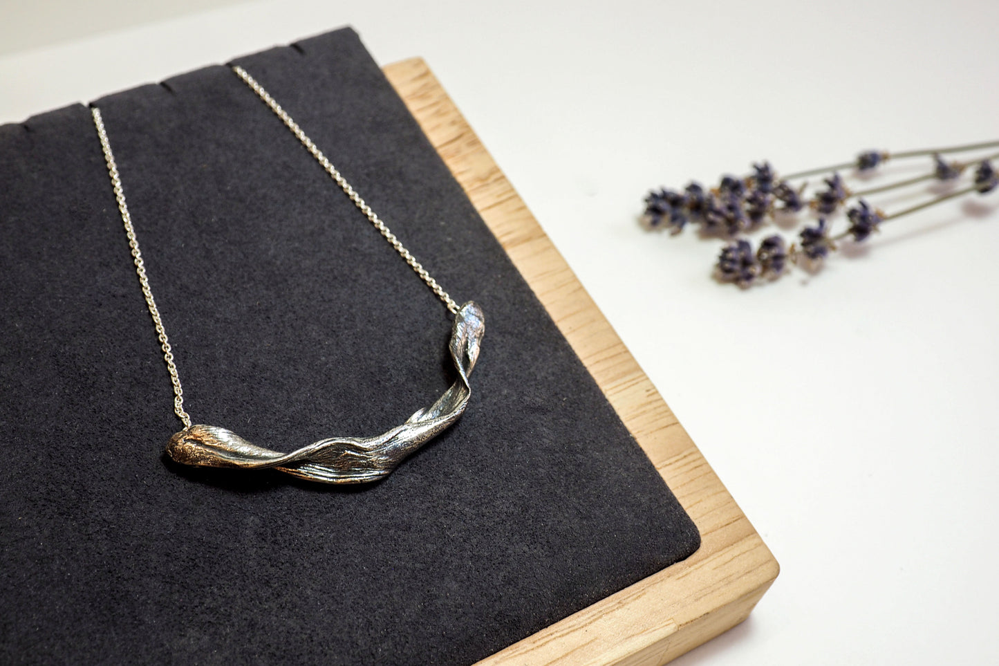Ethereal Grace | Necklace