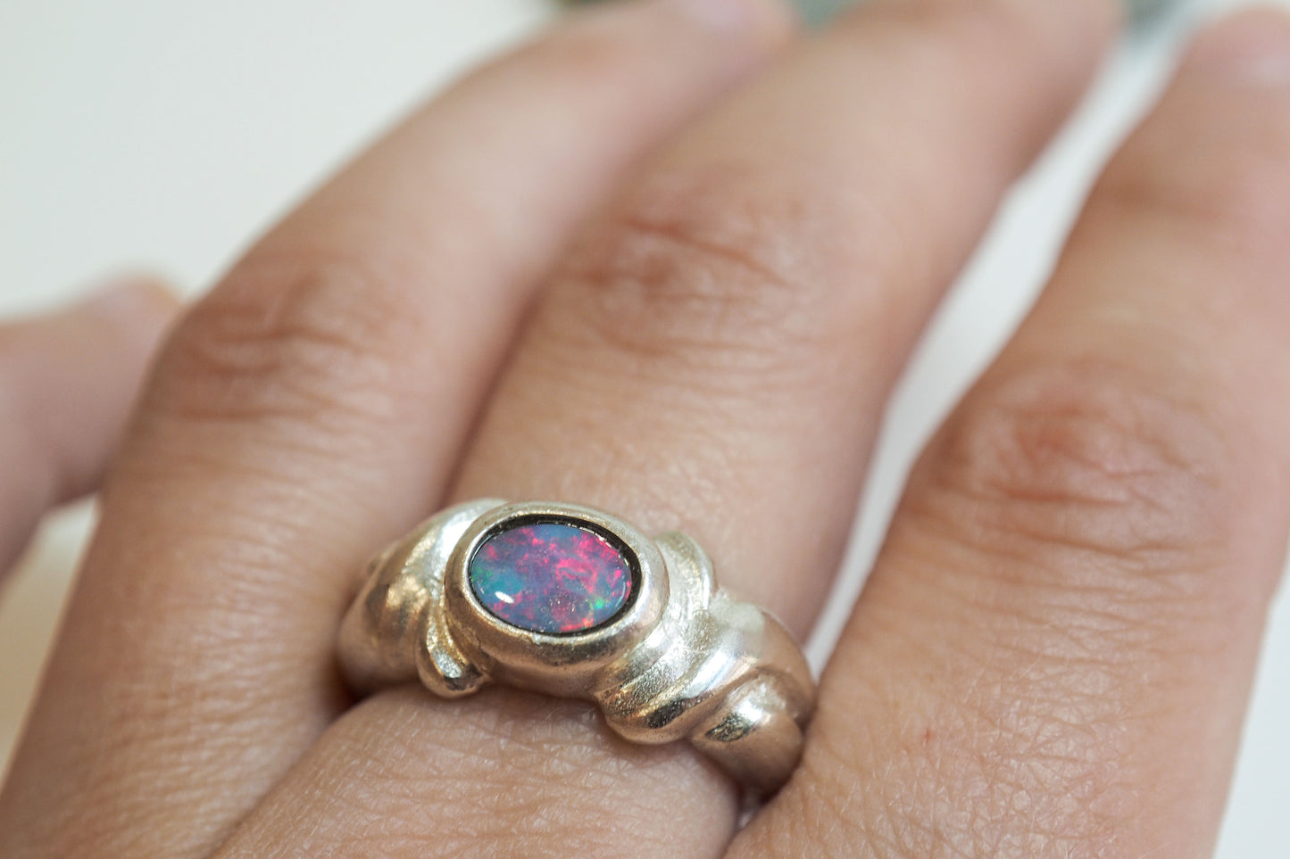 Alaida | Ring with Gemstone