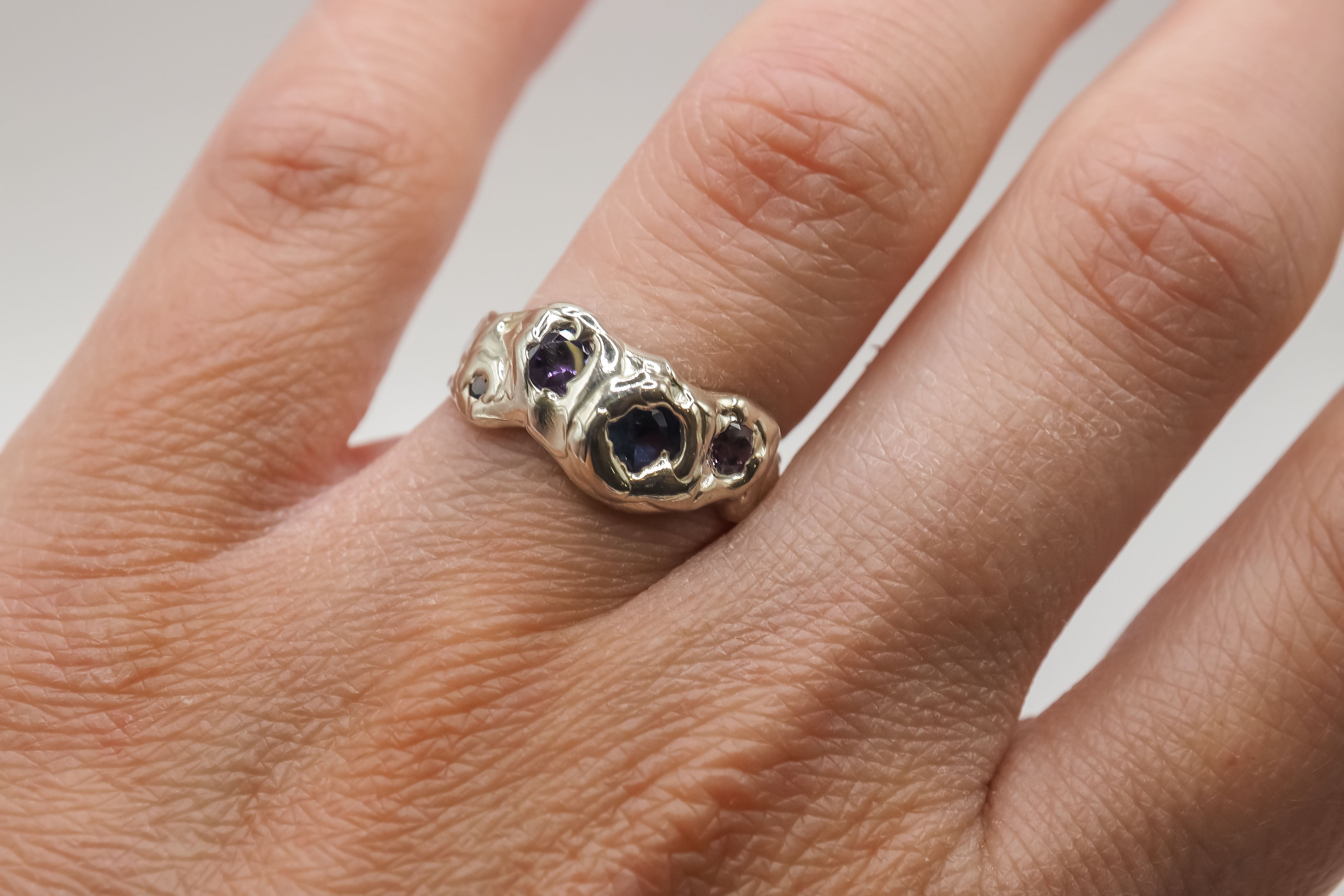 Essence "Twilight" | Ring  EU 53
