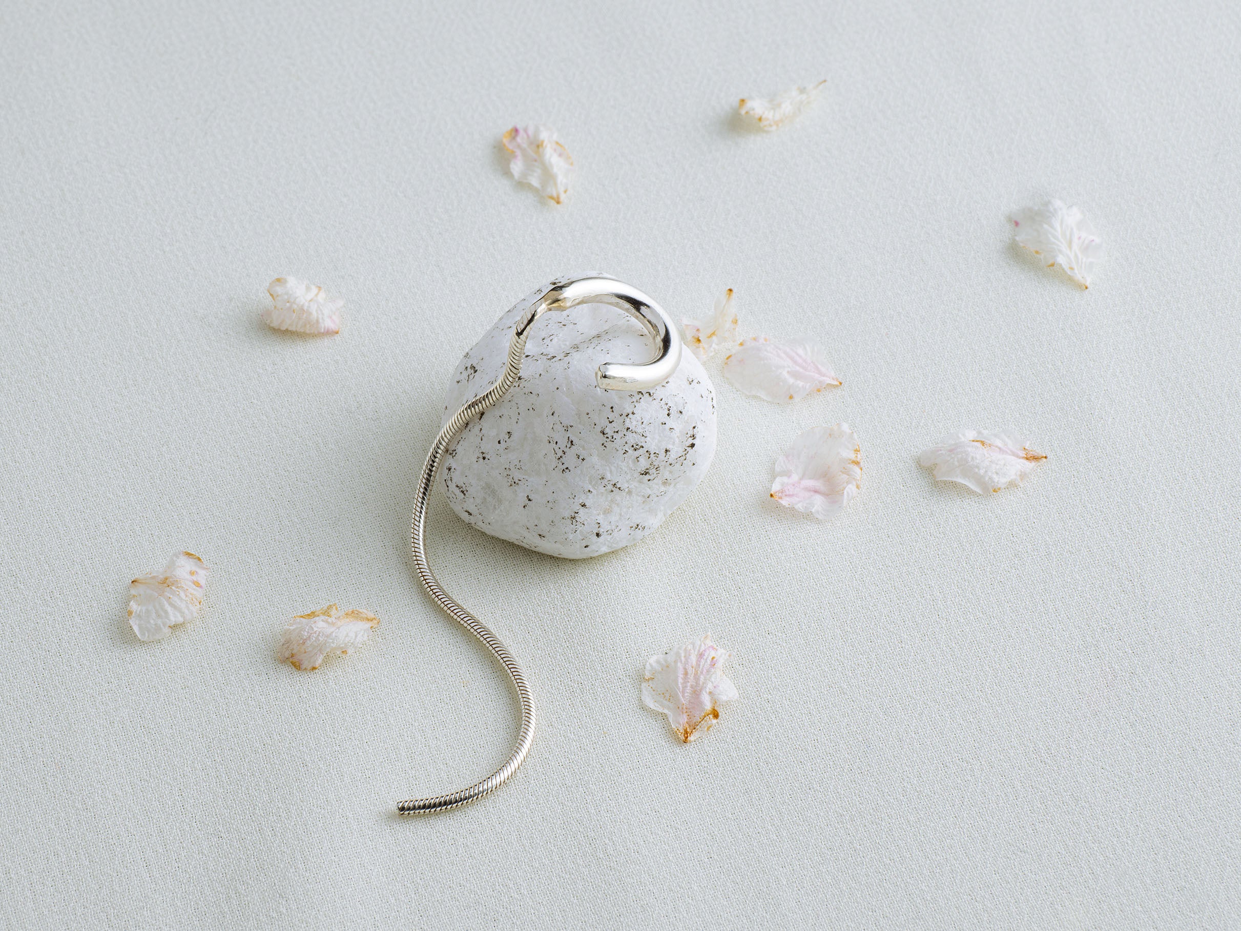 Linked Pulse | Ear Cuff
