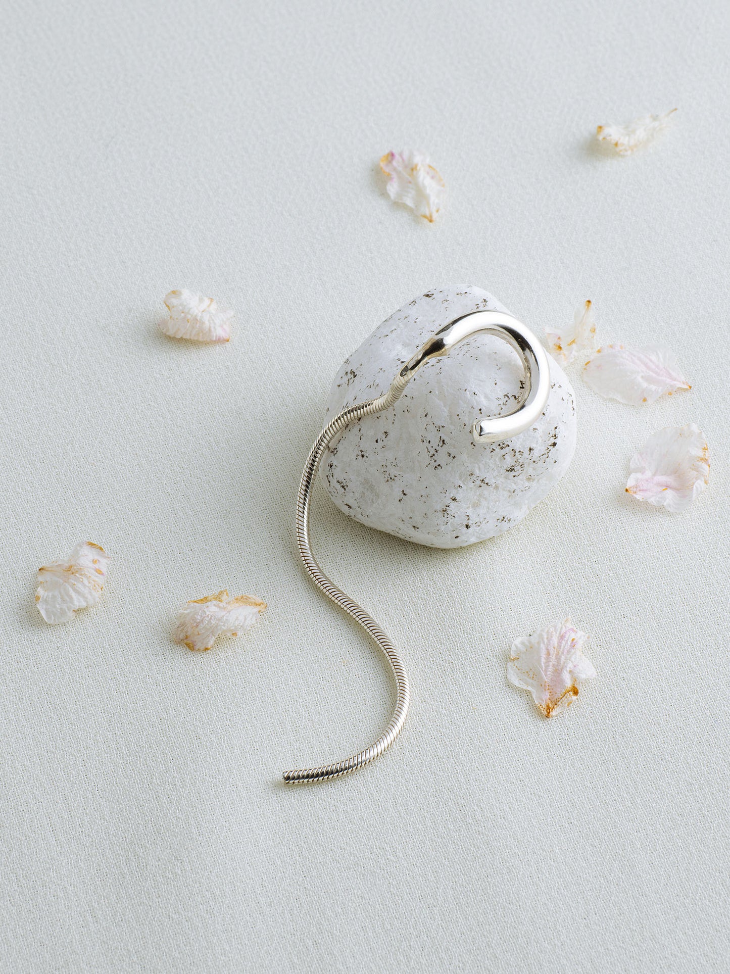 Linked Pulse | Ear Cuff