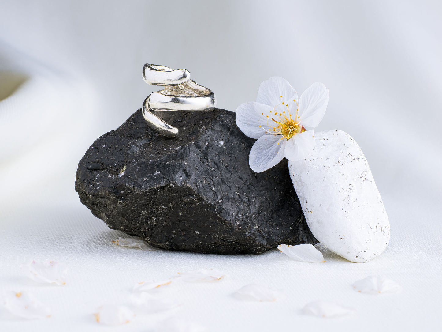 Fluid Grace | Ring