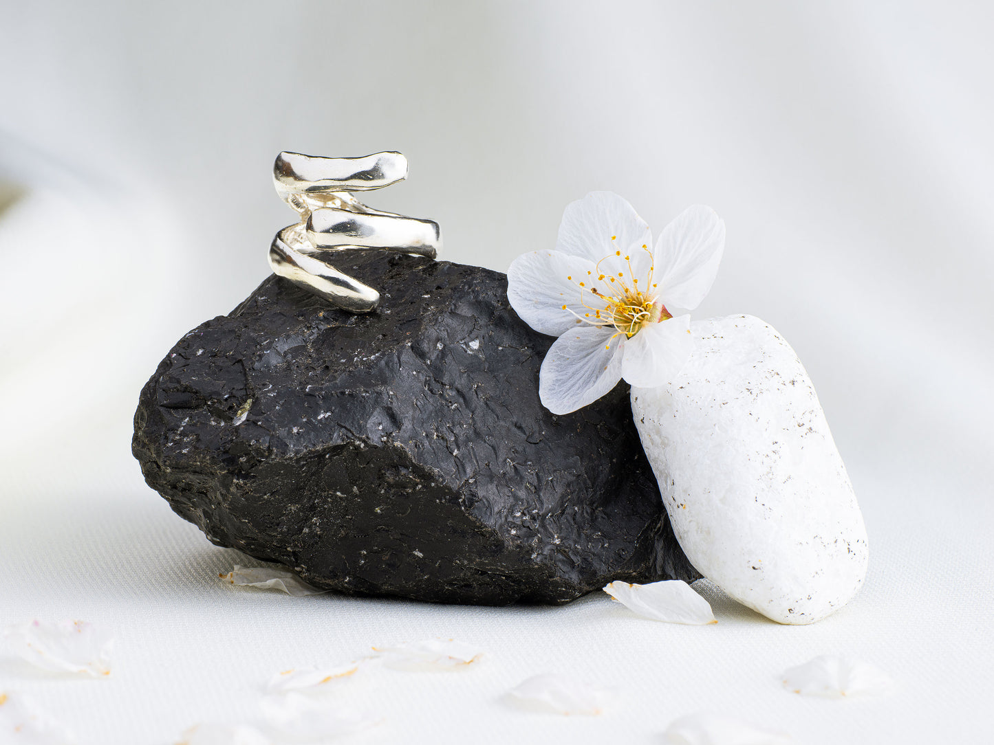 Fluid Grace | Ring