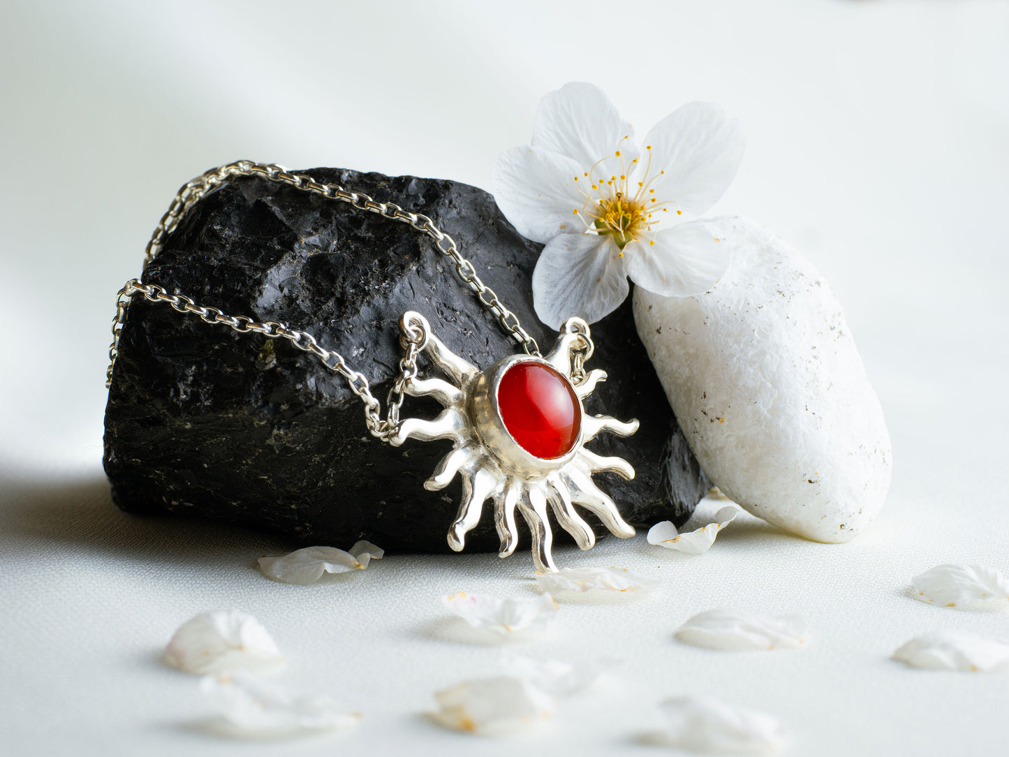 Solar Heart | Necklace