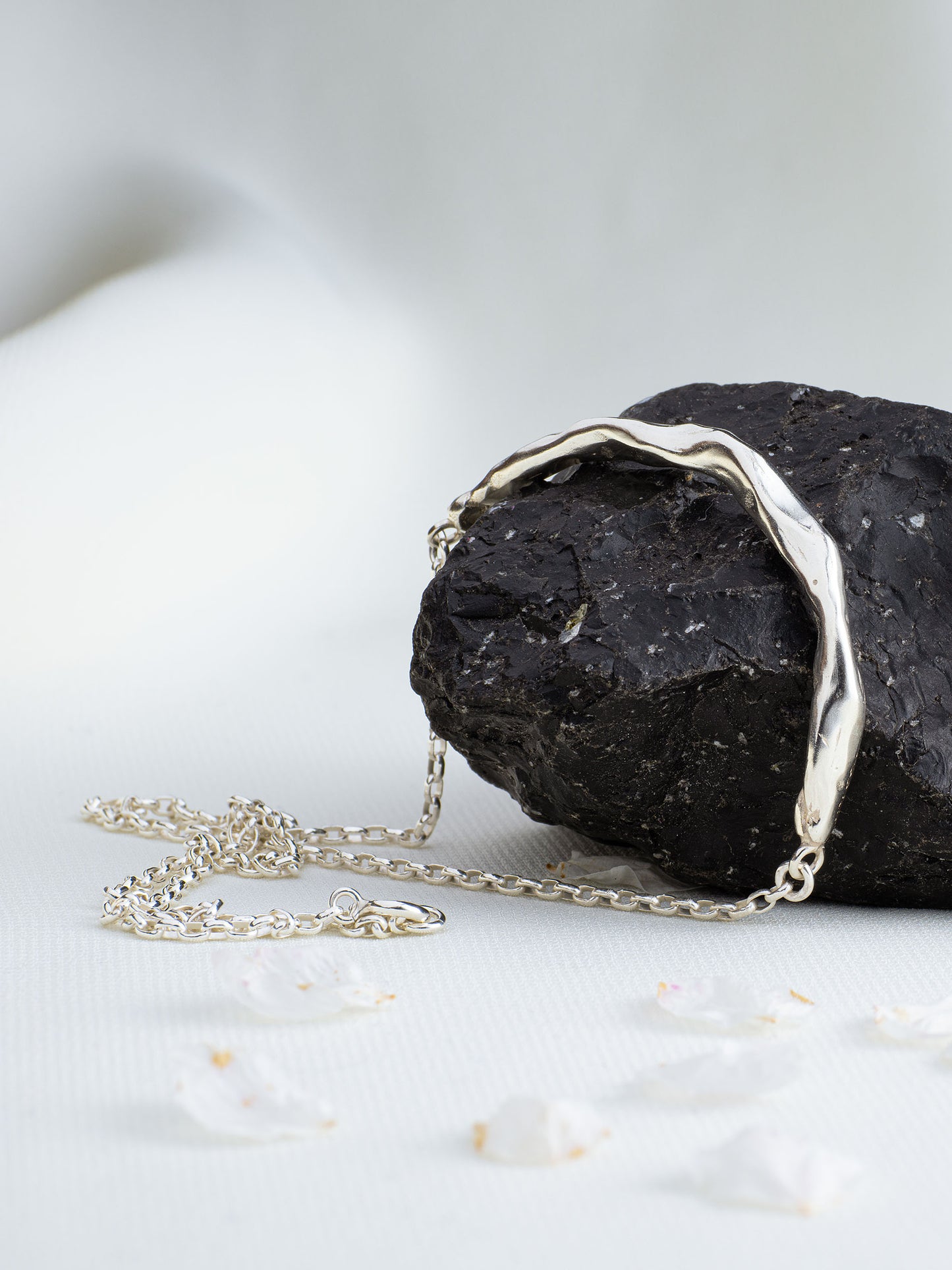 Embrace of Flow | Necklace