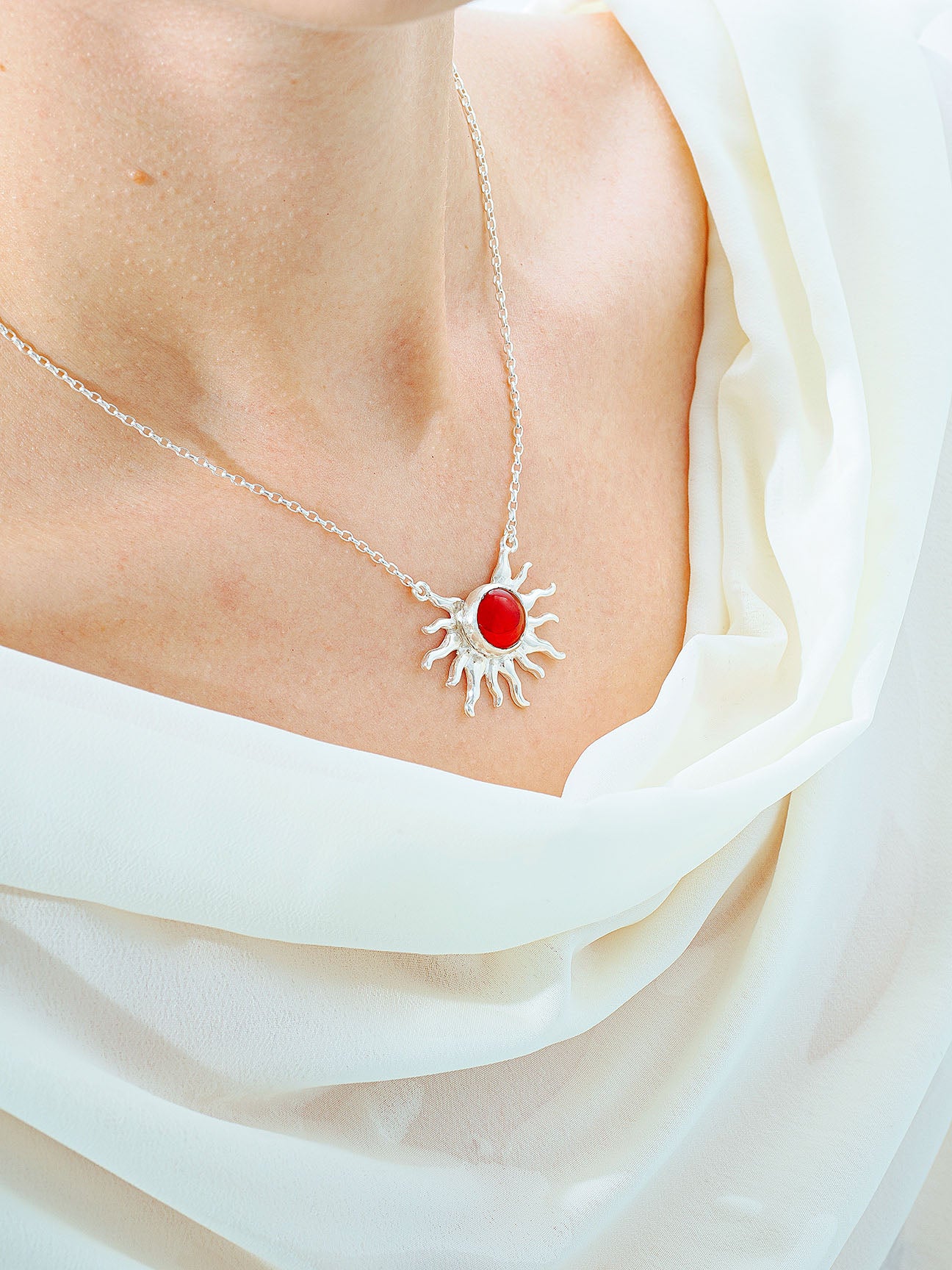 Solar Heart | Necklace