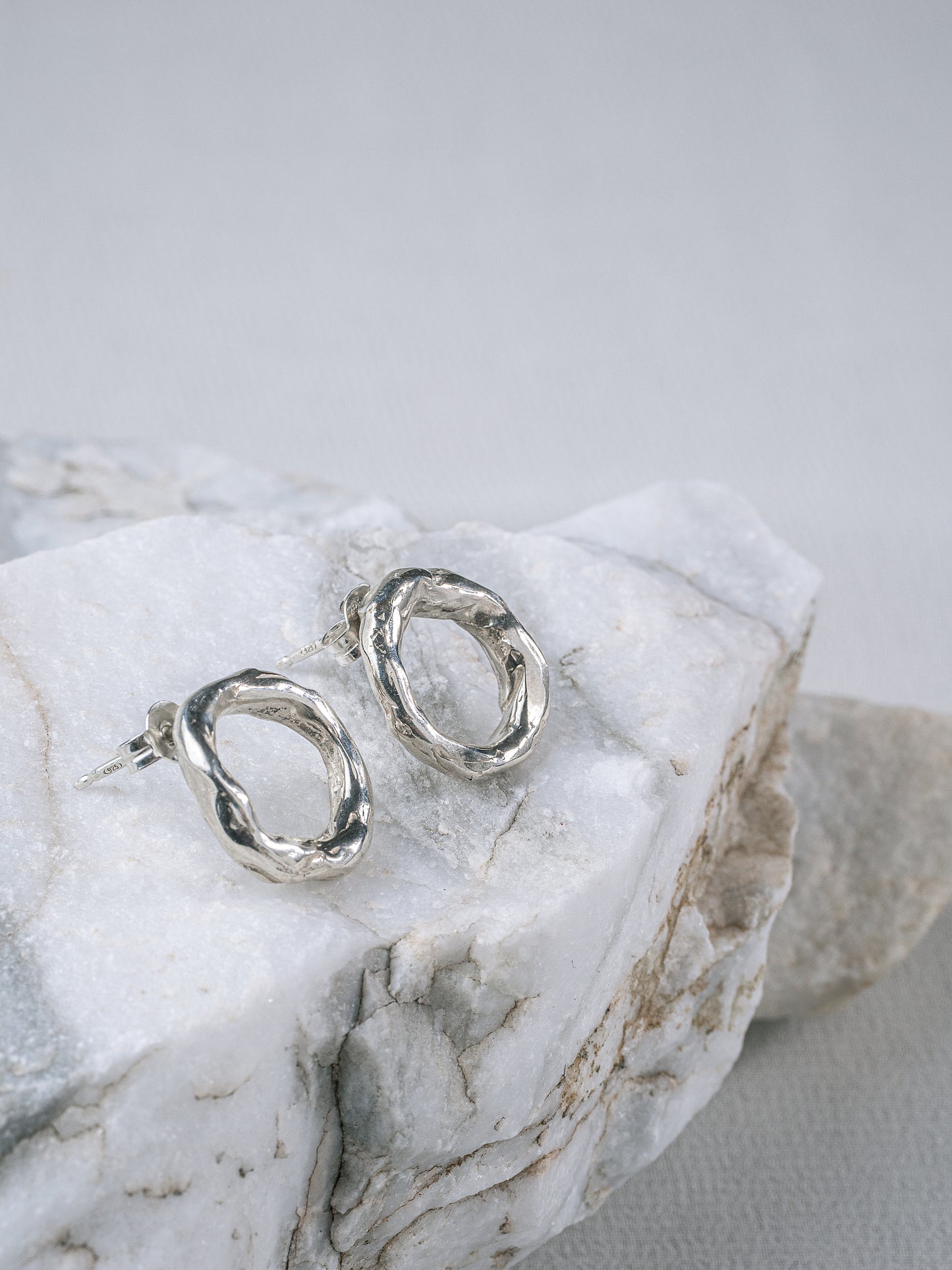 O | Earrings