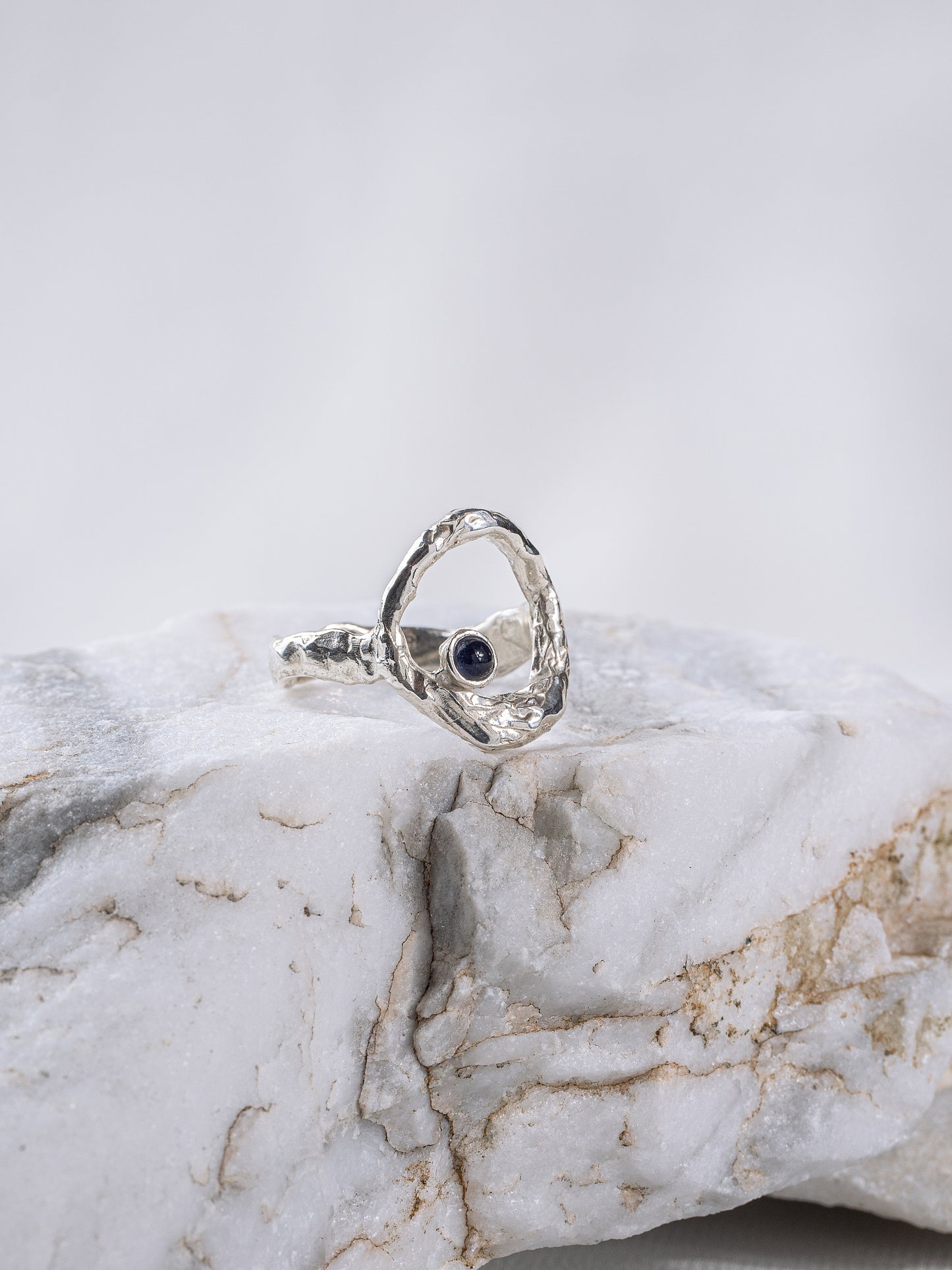 Caldera | Ring with Iolite