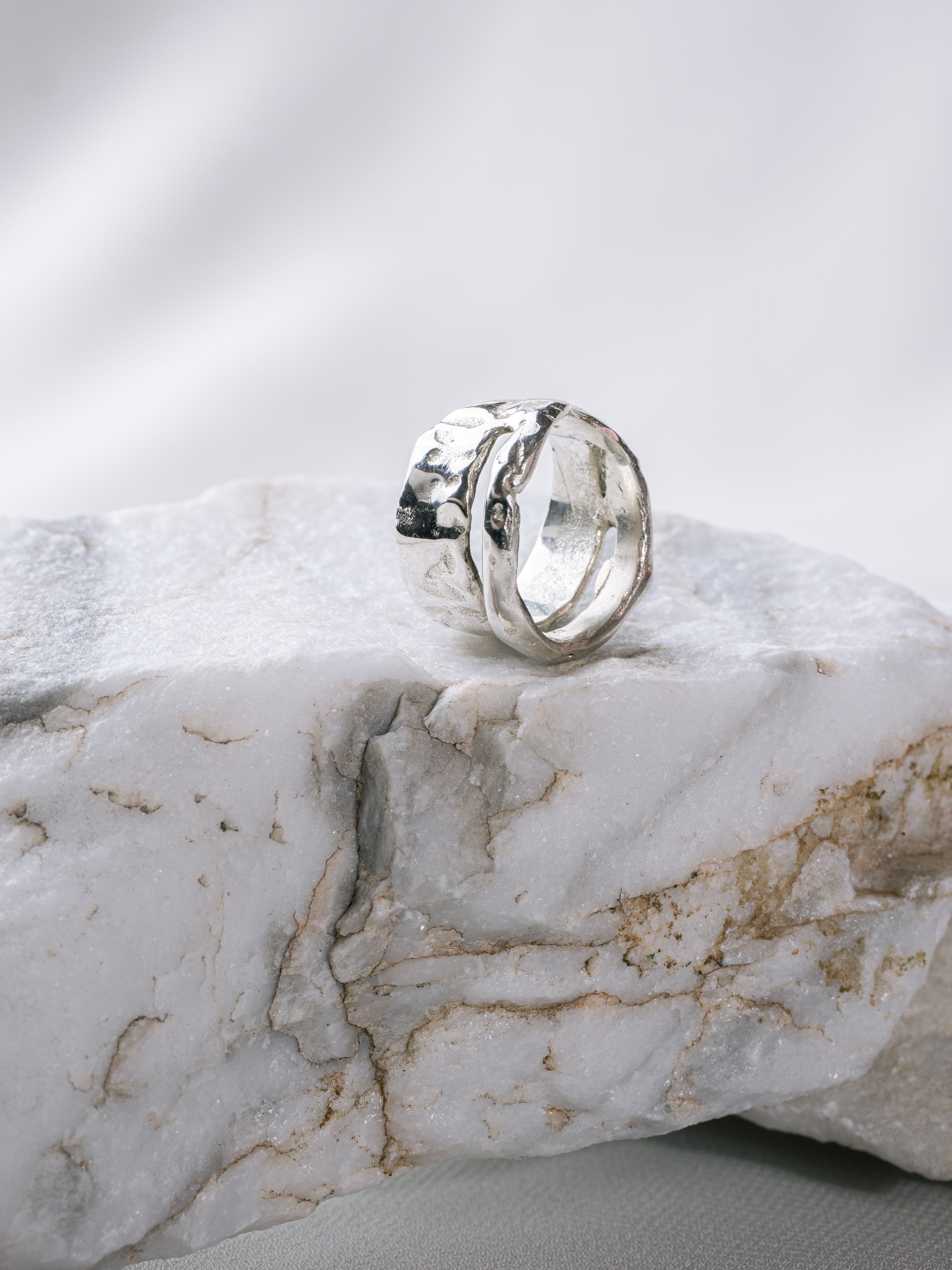 Vent | Pinky Ring