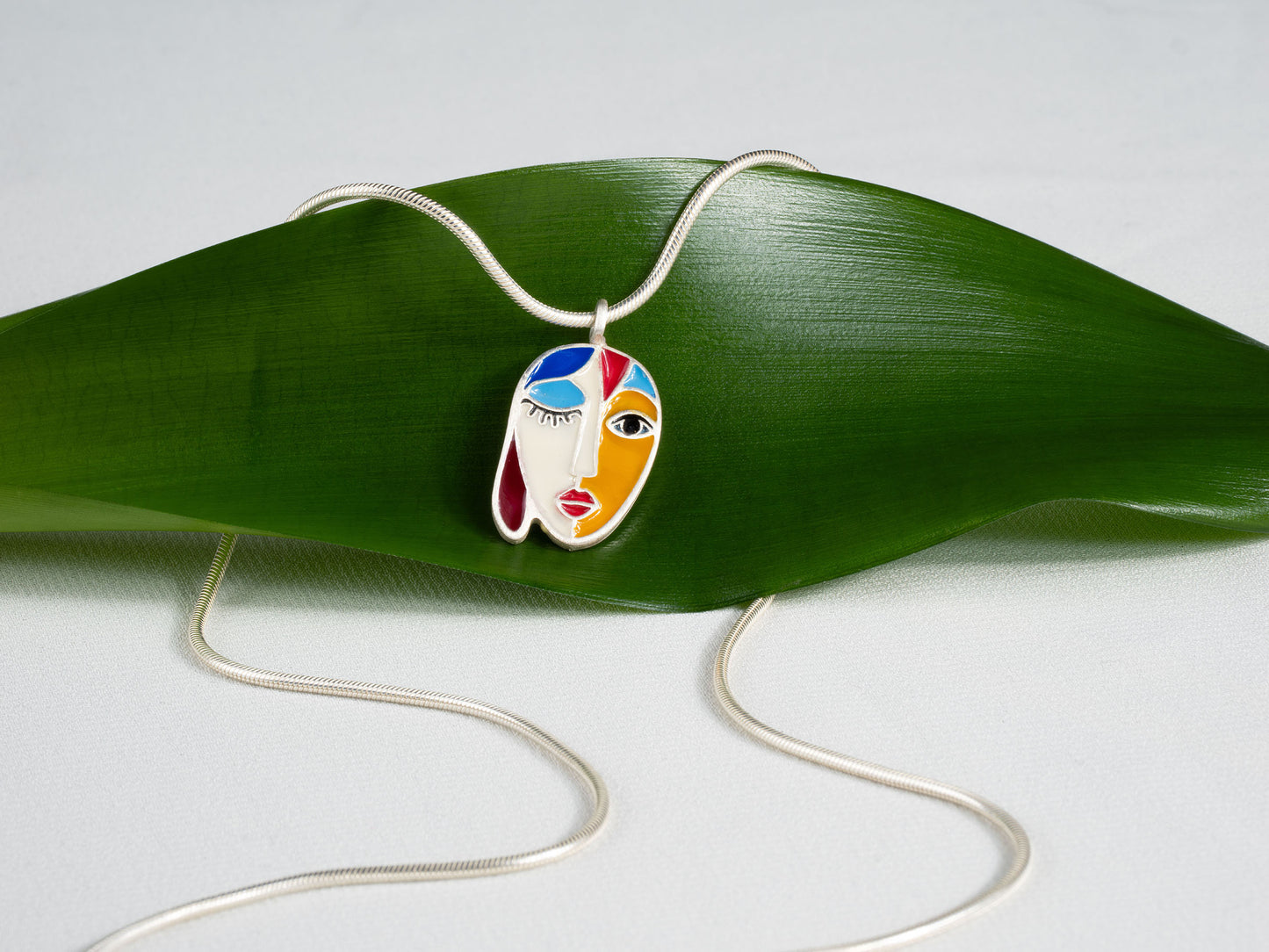 Lines of Her | Pendant