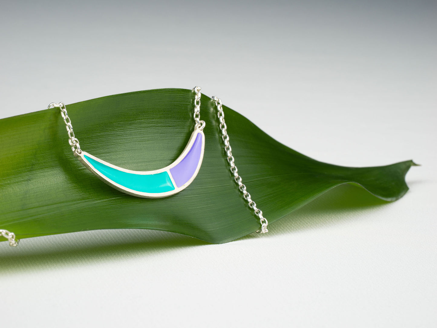 Smile Curve  | Necklace