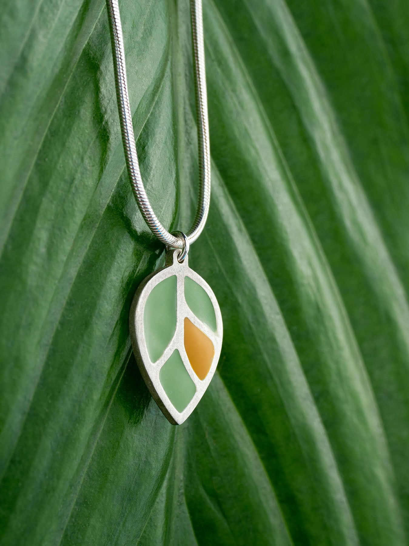 Aether Leaf | Μενταγιόν