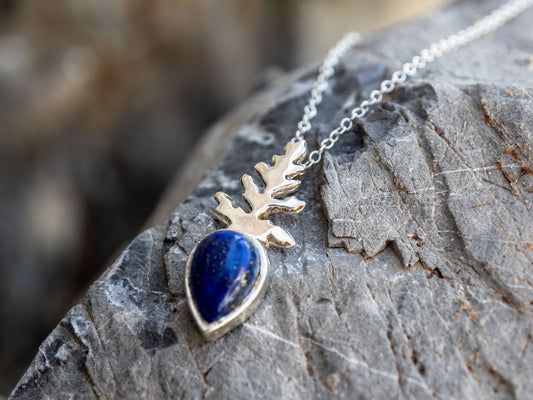 Sterling silver pendant with a Lapis Lazuli and a fern