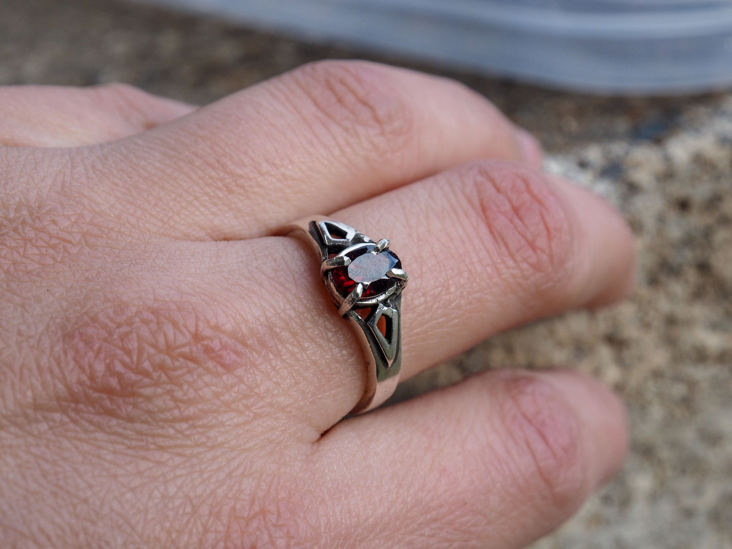 Onora | Garnet Ring