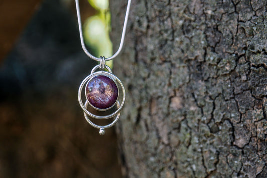 Crimson Orbit | Pendant with Star Ruby