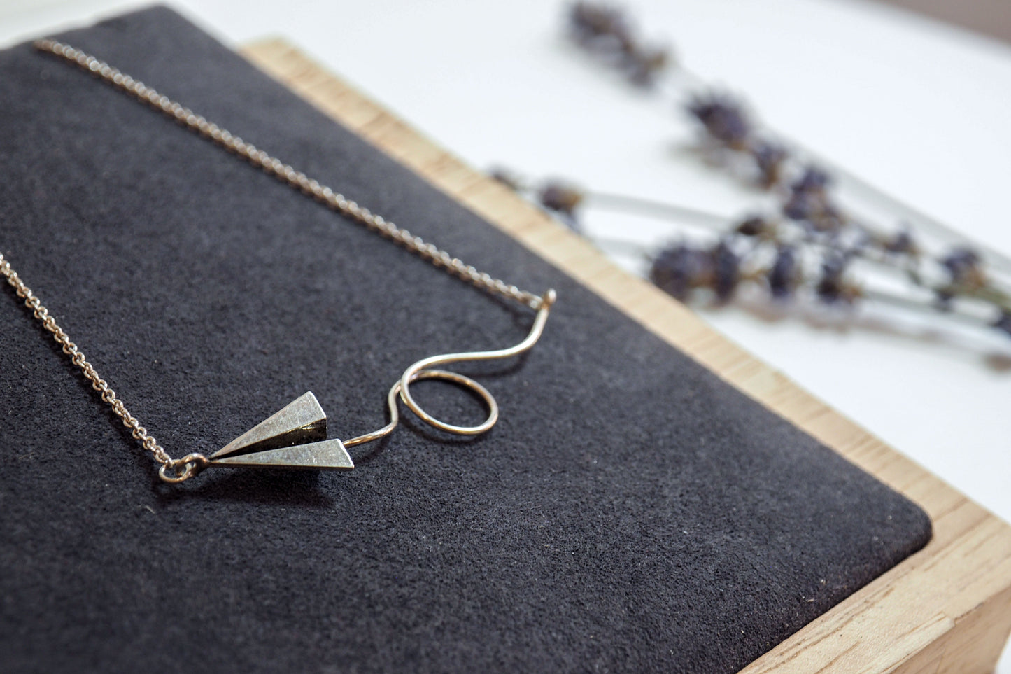 Paper Plane | Necklace